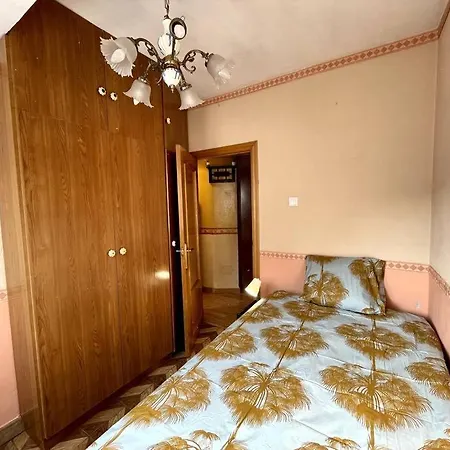 アパート Oviedo. Apartamento Sencillo, Luminoso Y Acogedor.